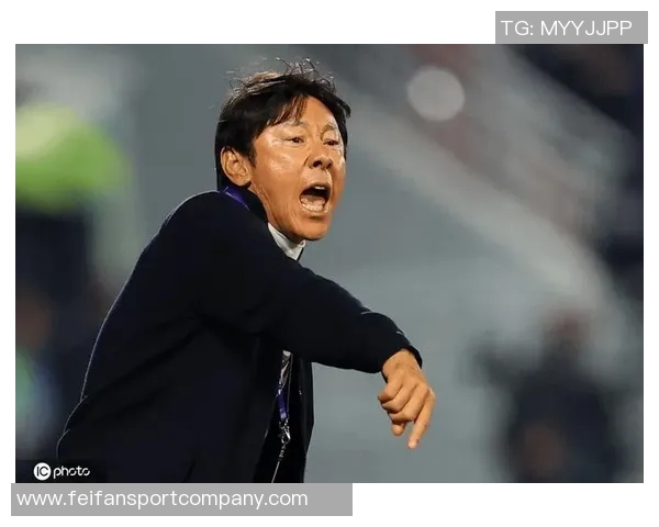 蔚山现代主帅申台龙上任仅65天即遭解职球队战绩不佳引发关注