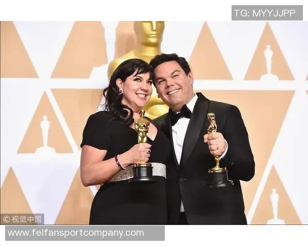 前夫洛佩斯现身旺达美食节目与三子共享家庭时光 前夫洛佩斯现身旺达美食节目与三子共享家庭时光