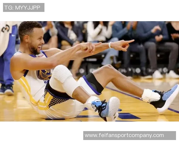 库里表现起伏不定末节失误致球队失利27分6板4助难掩遗憾 库里表现起伏不定末节失误致球队失利27分6板4助难掩遗憾