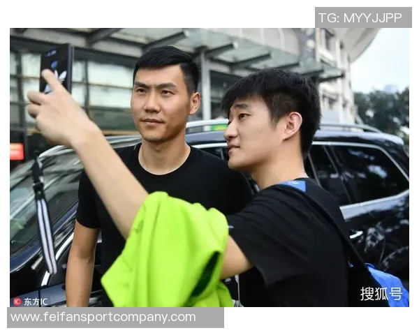 国安全队经过四小时车程顺利抵达中国香港驻地展开工作