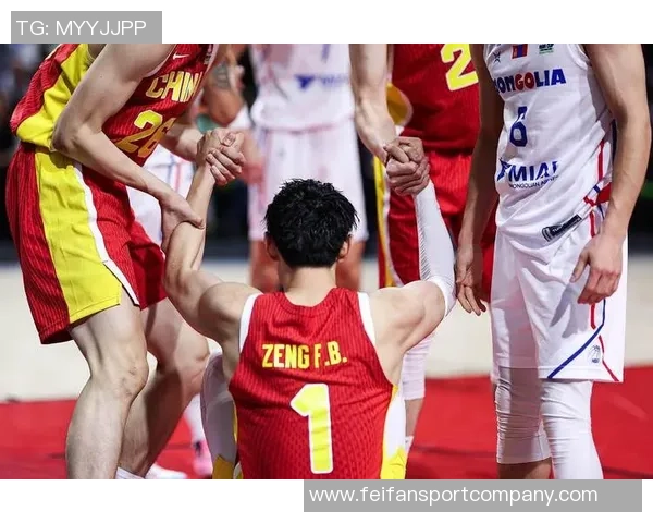 余嘉豪社媒热议杨瀚森NBA首扣篮瞬间引发球迷热烈讨论