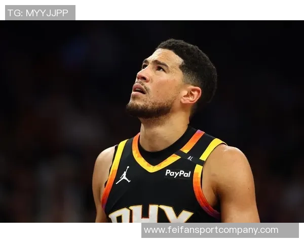 布克调侃狄龙表现如JR史密斯全场得分如潮涌动